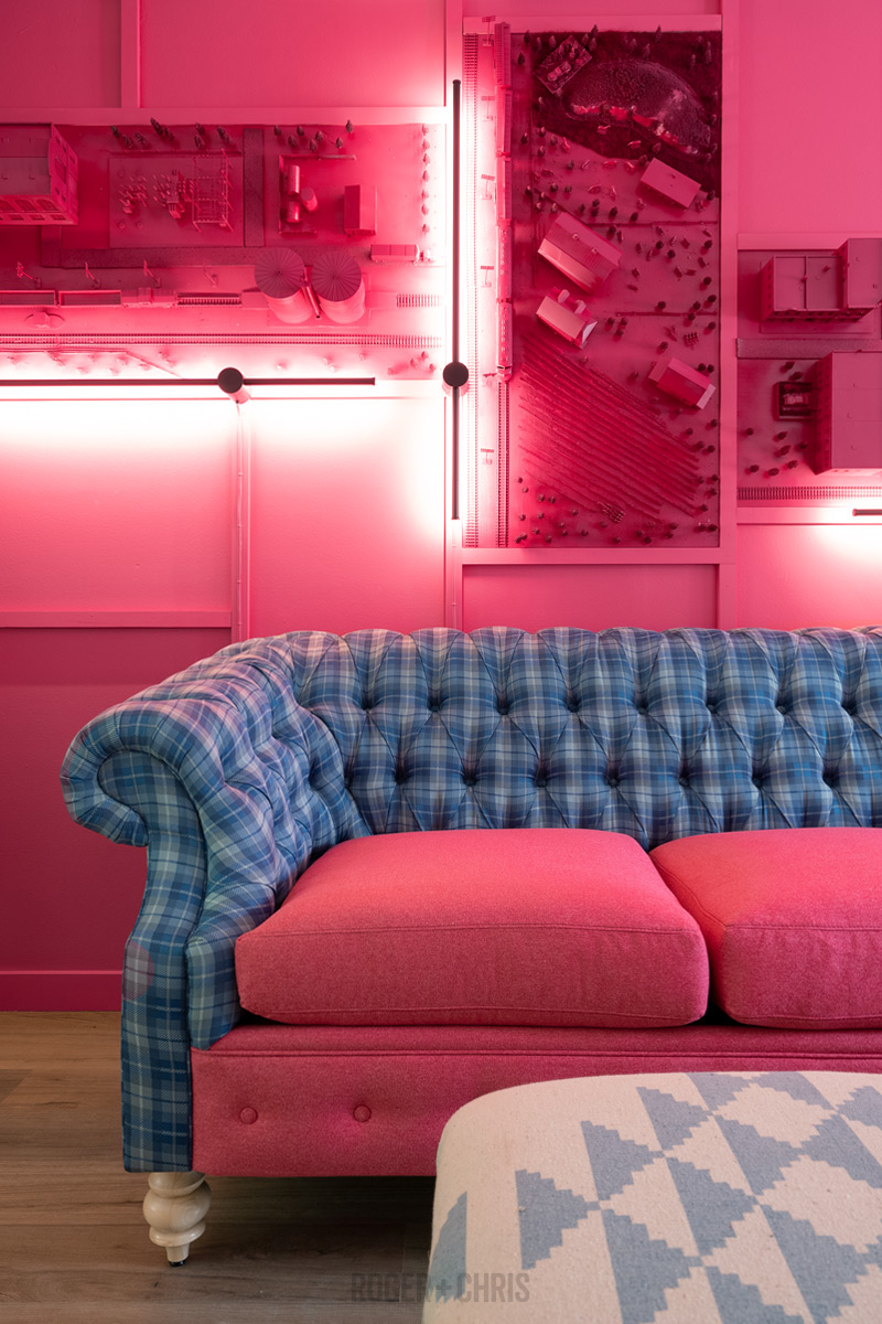 Hot pink sleeper deals sofa